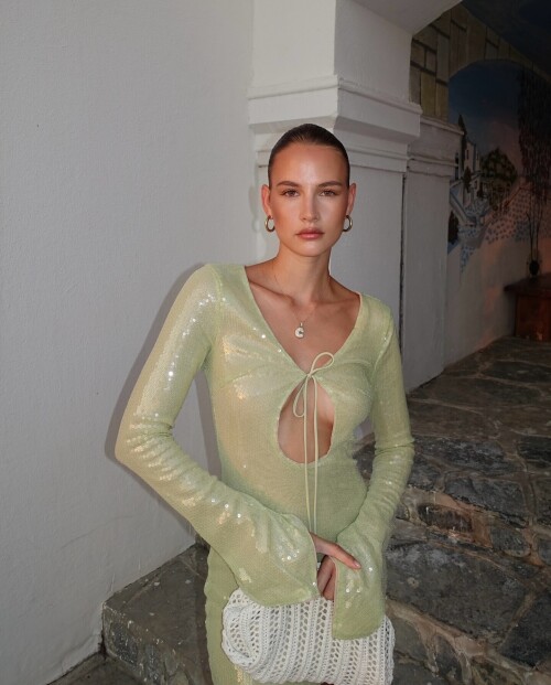 1000302649ac9d93408898d1f6