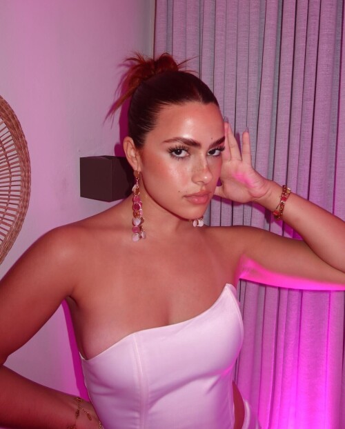 10003120949b9838d863076113