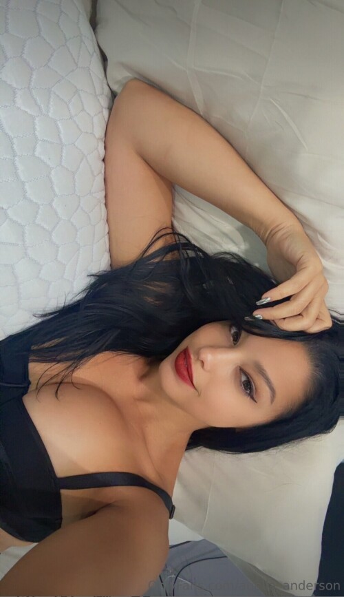 10003155261d9d77c3c7f6912d