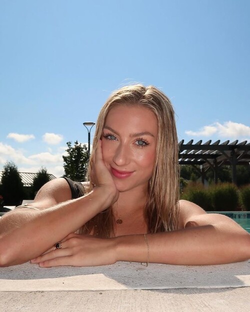 100032152228c27e2c099ff3b2