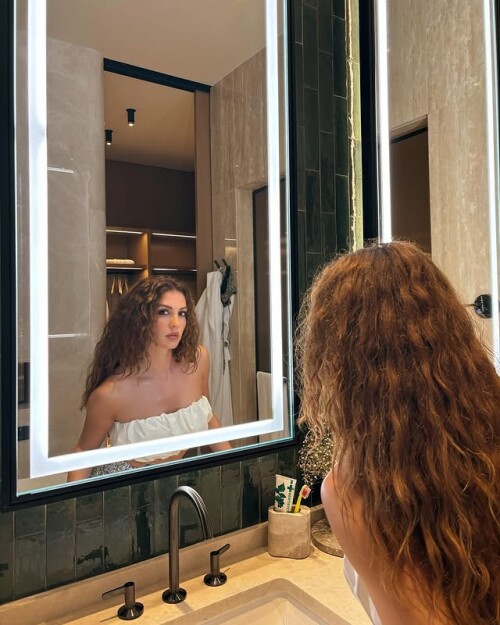 1000324723baacc696a0254555