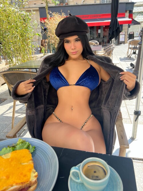 1000325129eacc6e7d7bcb8fe9