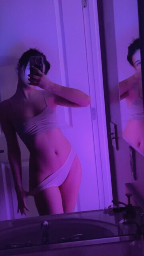 10003299313f2cb47e3b6873ff