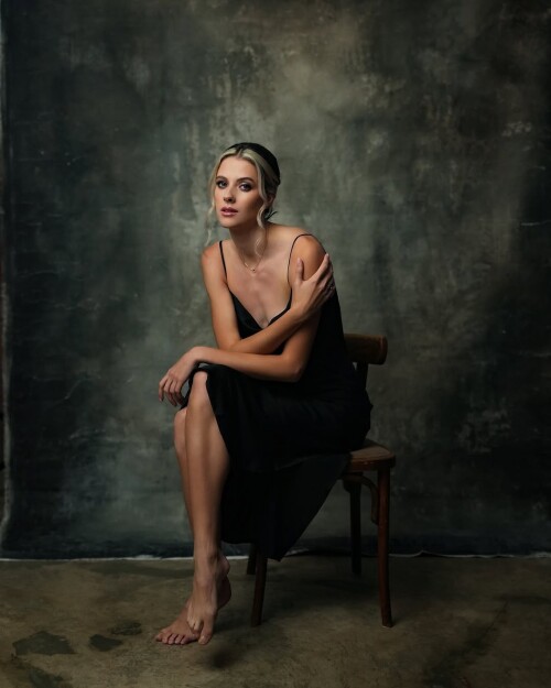 1000331887cf748f5407f5d8fc