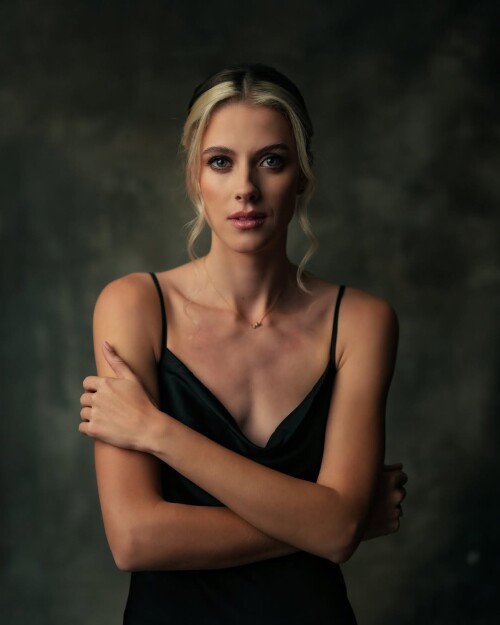 10003318885598906b94e6a13a