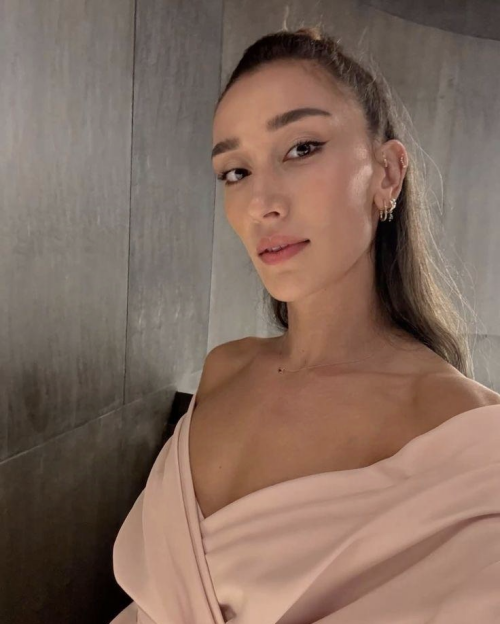 1000331900e40a3e09a23c3252