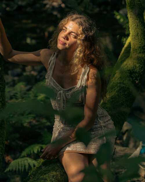 1000333726f3a2948c4a8952f7