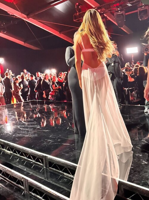 1000333860f4f9b1fed20bf7f8