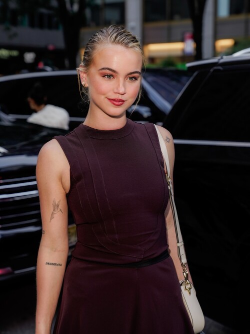 1000336143e1248947680b9f70