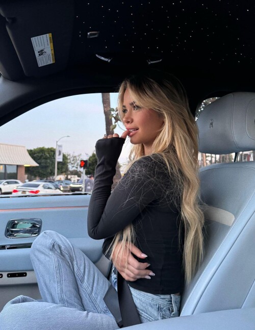 1000343249a8f4cbffb2fb5aed