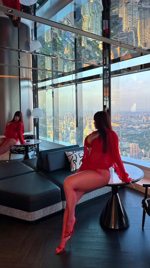 10003449547f5eec7d6cea6536