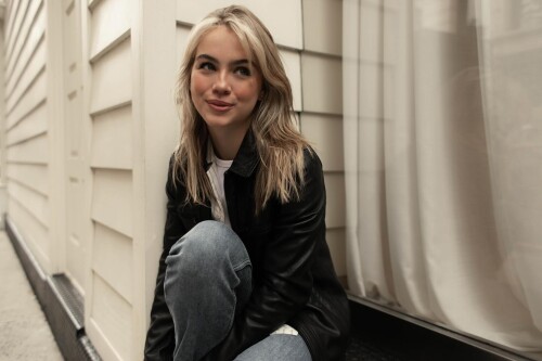 1000351709301f416689be6b70