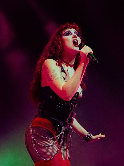 100035173633251e2b73a31756