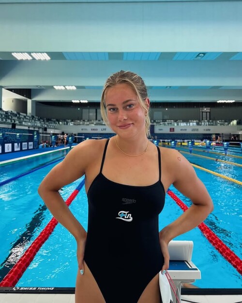 1000355698cd4c2e08dad8f9d7