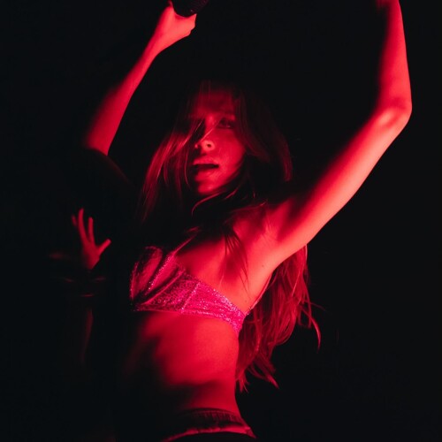 1000357464debd4d117dc875c4