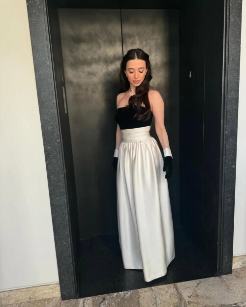 1000358255d910e2d5e2713490