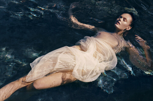 10003637323b25945b79cc4e01