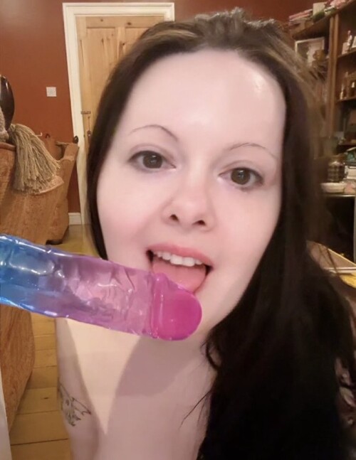 10003651276ce9a937d572416486311f44382565ab