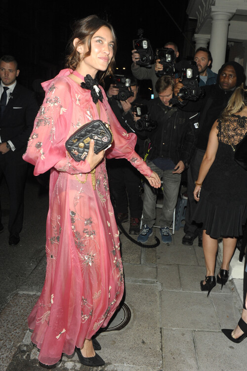 1000365373e64b37f1faaa4755