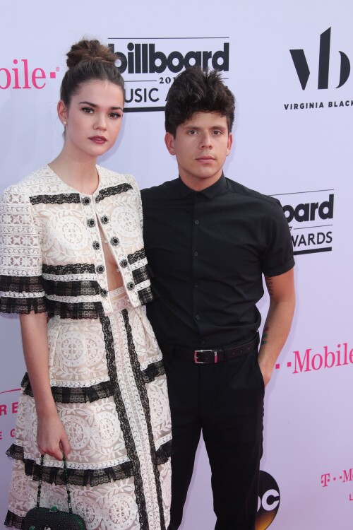 1000365451bd880391ebddd700