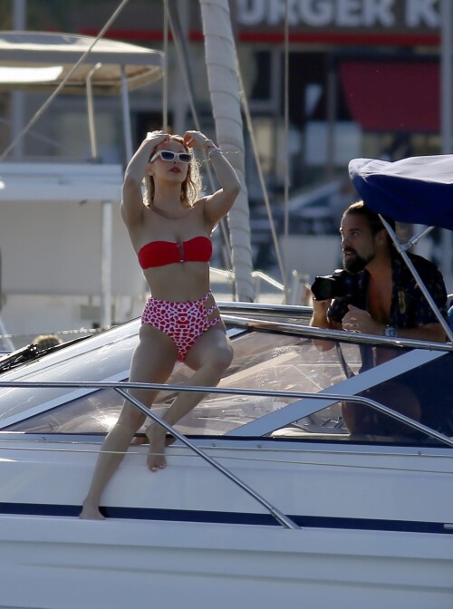 1000365833e1f3dde4a82cbc27