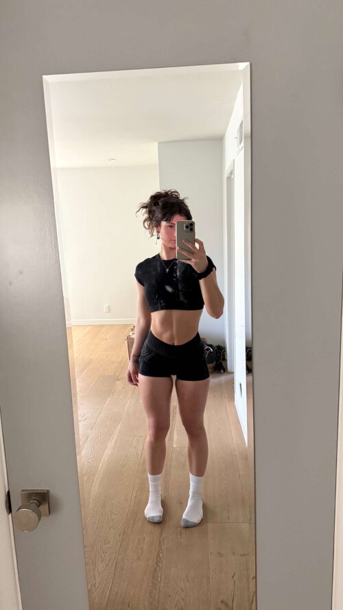 1000370852831d8e5c6bba6ec8