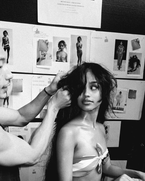 100037261047f602ba24848333