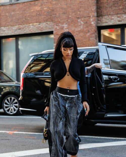 100037316616a8410818cff5ad