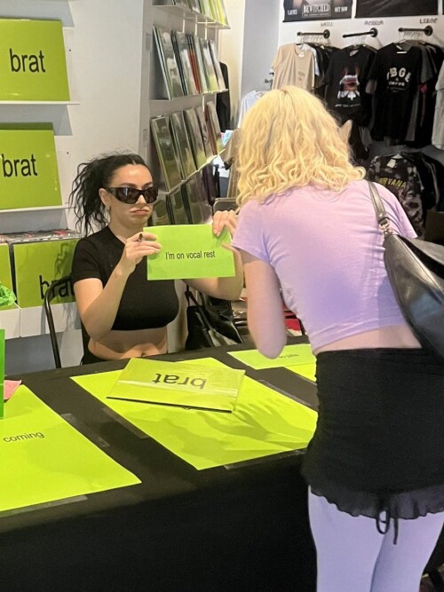 10003759366a9a5d7ccc3d9ba6