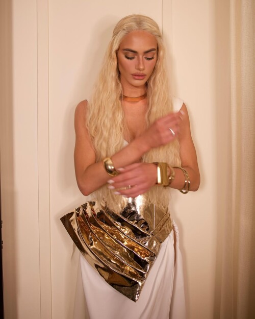 1000394323f25b4ecb3a7e33d9