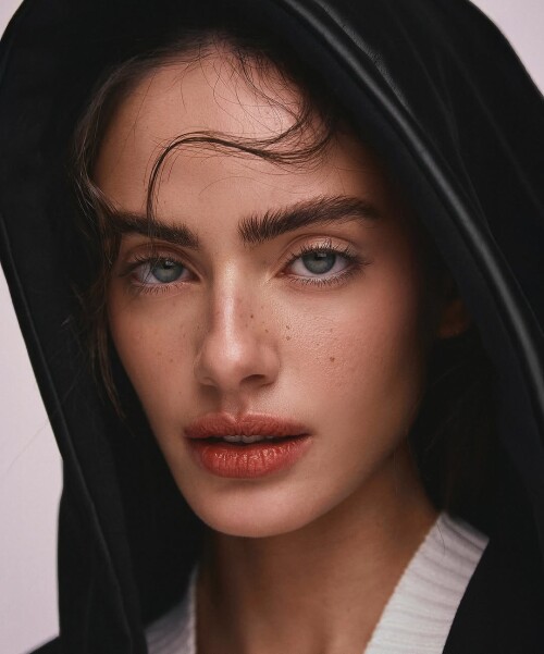 10003954344958e0367e3b5228