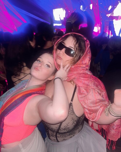 1000402389294d56be74a51ee5