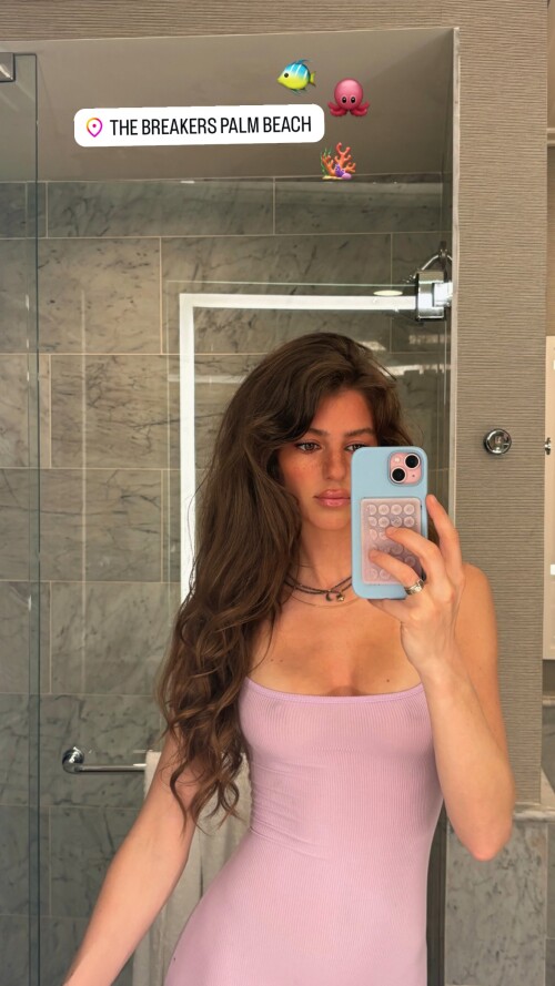 10004069018438c7fe55ee406d