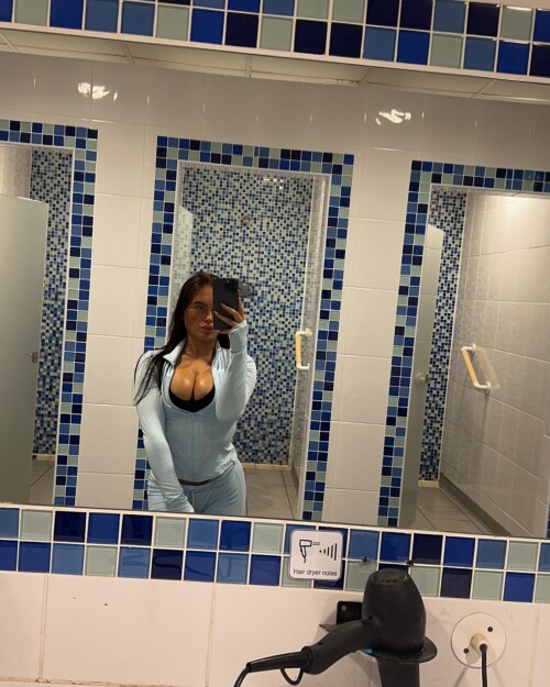 1000409267839562acd9db564a