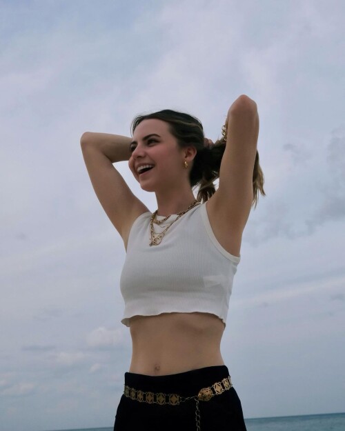 1000410699d222c7a5b6f8a761