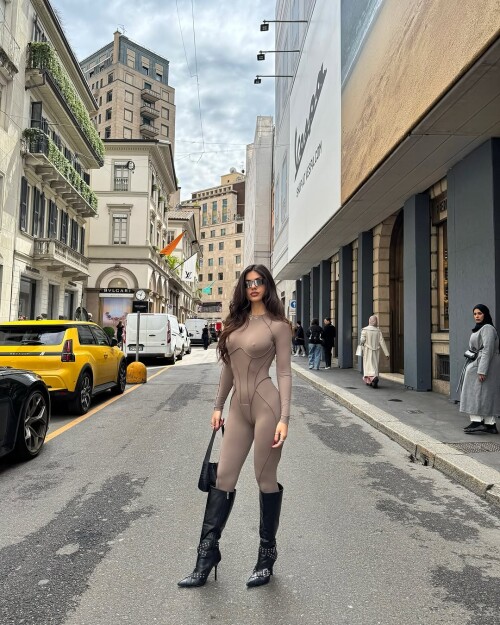 1000421761e74c68aabb6431f3