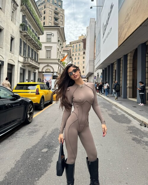 1000421762c7d5157e898d5ef3