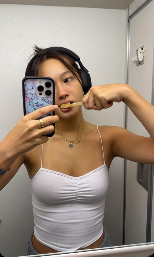 1000422819136e7bc15ea44c0b