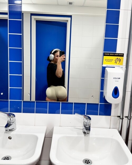 100042285021487f9382f6fab8