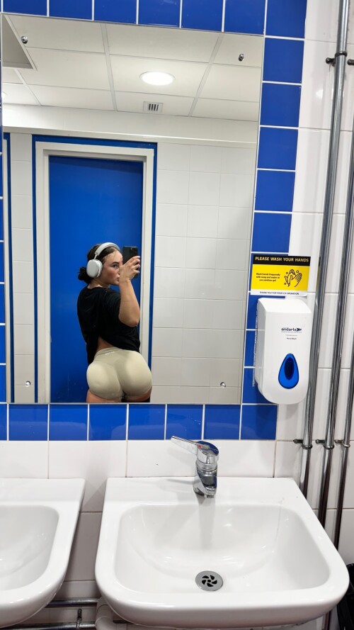 1000422853c745232b344a3a8b