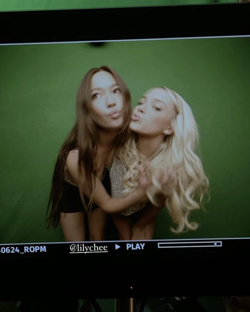 1000424266cb0371969709993d