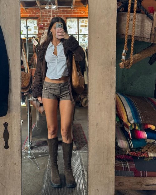 10004321811aa3aacde8aca651