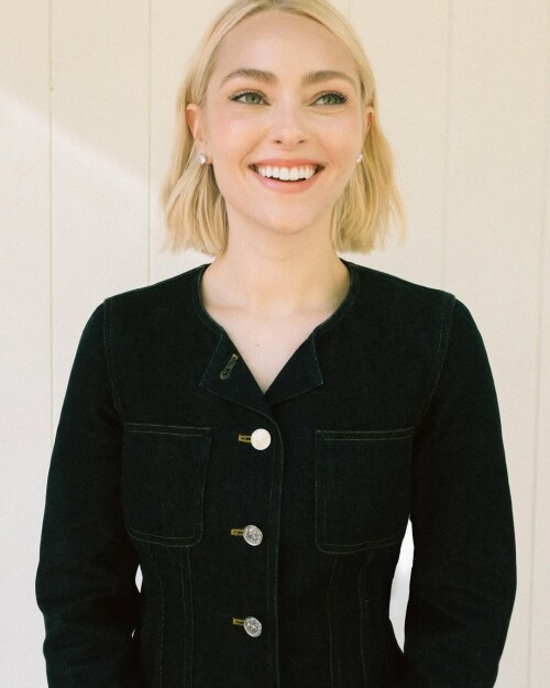 10004322555de94efa8582ce85