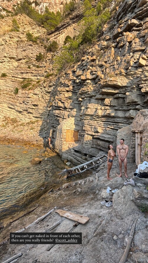 1000467547a644d56ffe8dc745