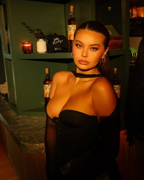 100046946481a7ac79ca9faddc