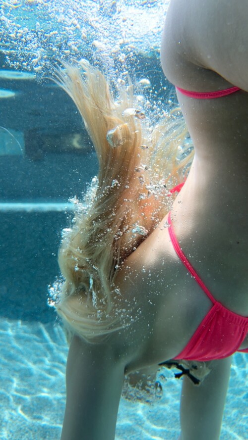 1000472061e0da7cc91d597f77