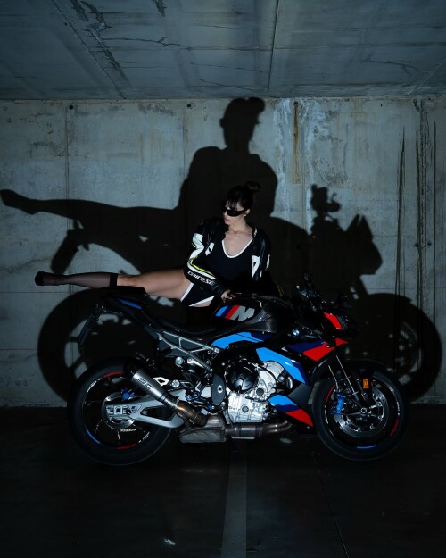 100047296179cd943a30807b1a