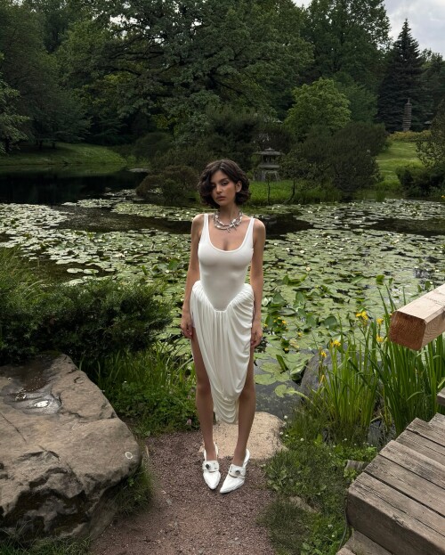 1000478793b42e8d2d00e20fc7