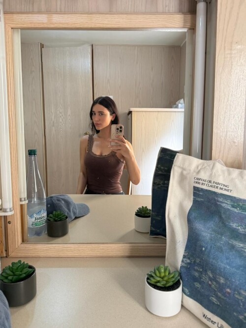 1000479058d0fe811d21cb7d1e