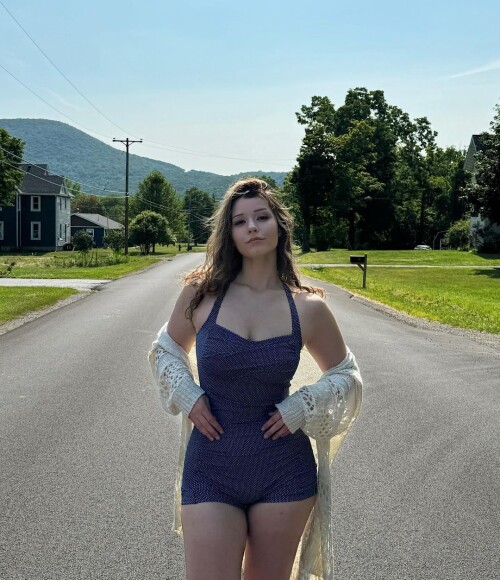 1000481349032380f28b23d302